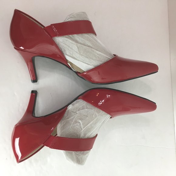 6.5W 6.5 WIDE Life Stride Suki Fire Red Patent Faux Leather Asymmetrical Heels - Picture 9 of 16